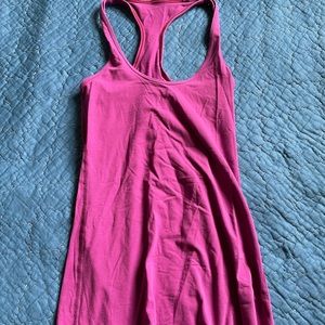 Lululemon tank